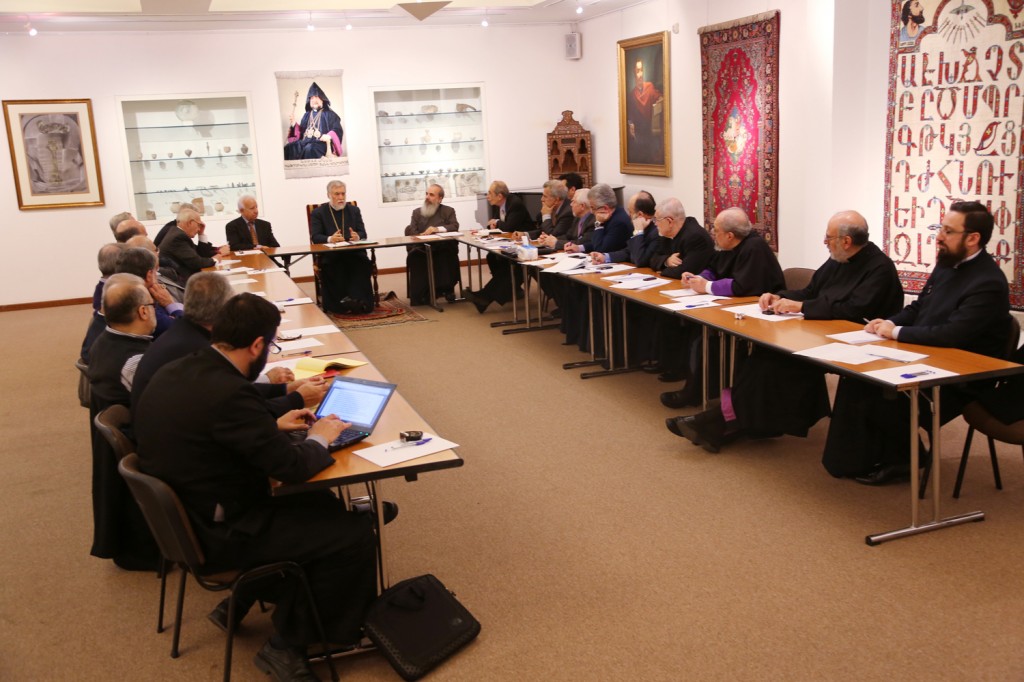 The Central Committee of the Catholicosate of Cilicia sets priorities for 2014